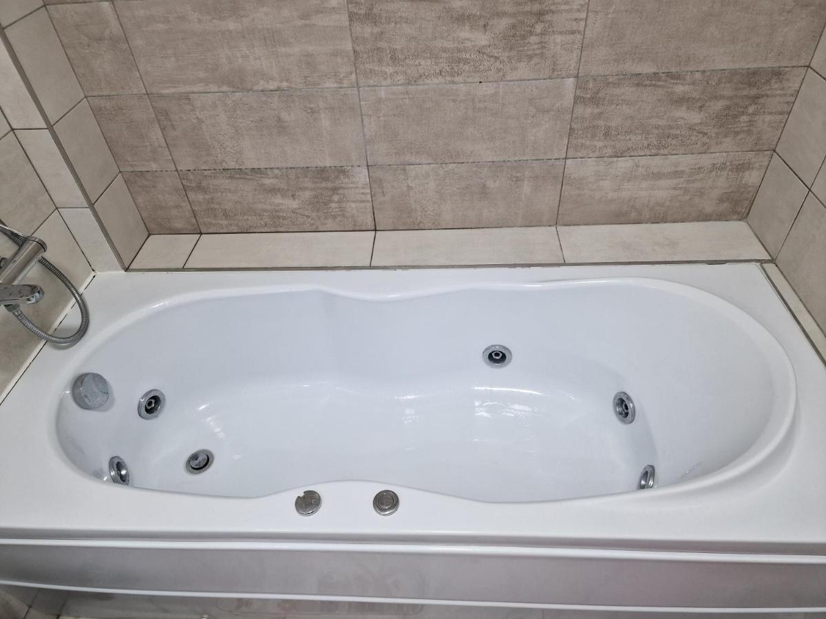 Apartament Rezidential Suczawa Zewnętrze zdjęcie